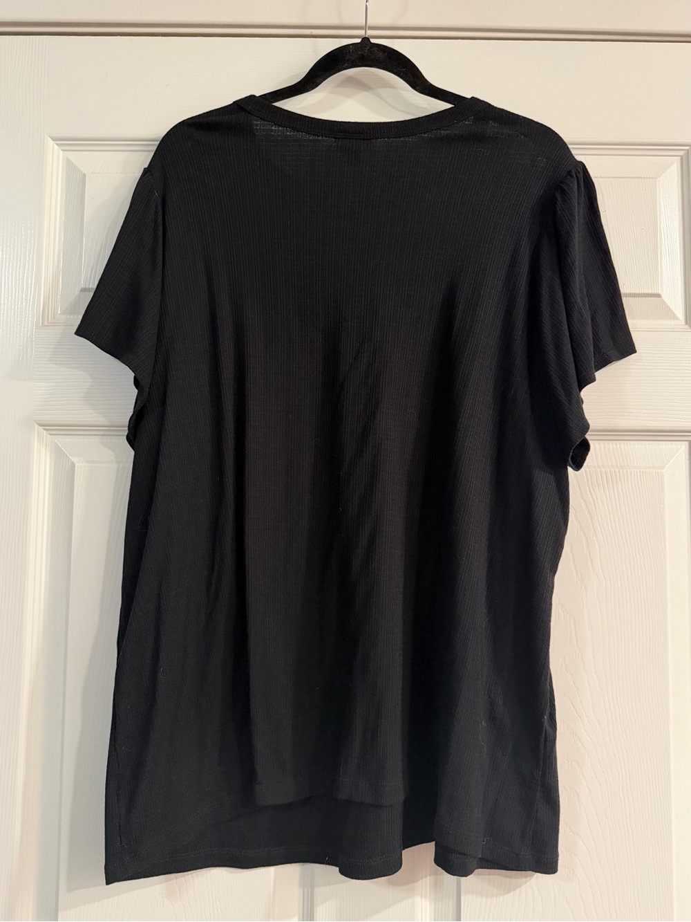 Black Short Sleeve Sleeve Top - Belle Isle by Torrid